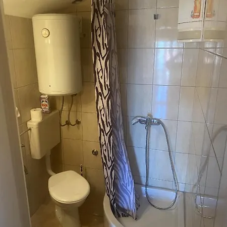 Apartamento With Parking Space - Torovi - - Pedinka, - 17316 Vir