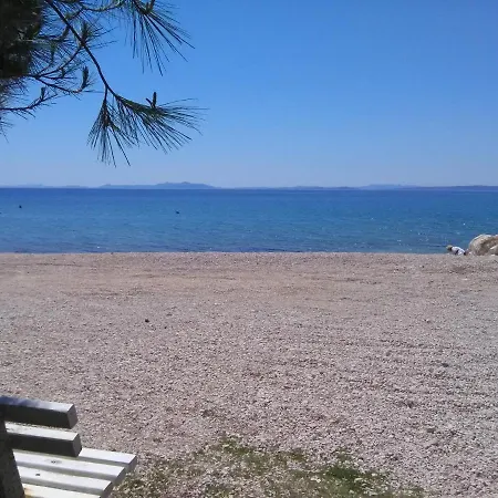 With A Parking Space - Torovi - - Pedinka, - 17316 Apartman *